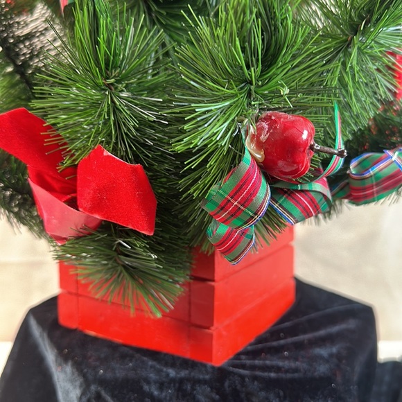 Mini Christmas Tree Personal Tree Table Top Office or Hallway 21” tall (see pix) - Picture 3 of 8